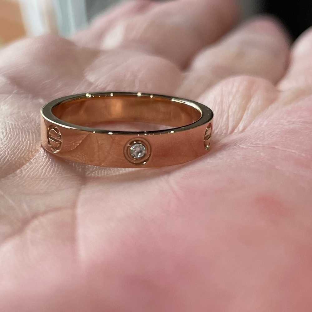 - LUXURY SCREW RING DIAMOND LOVE BAND RING - Picture 4 of 13